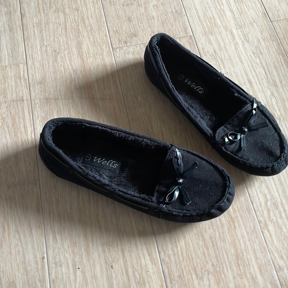 Black moccasins